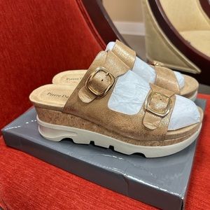 NEW IN BOX Pierre Dumas Hit-6 in Gold